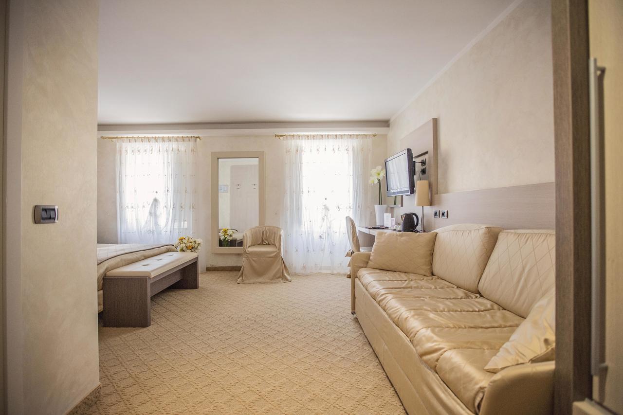 Hotel Trettenero Recoaro Terme Exterior photo